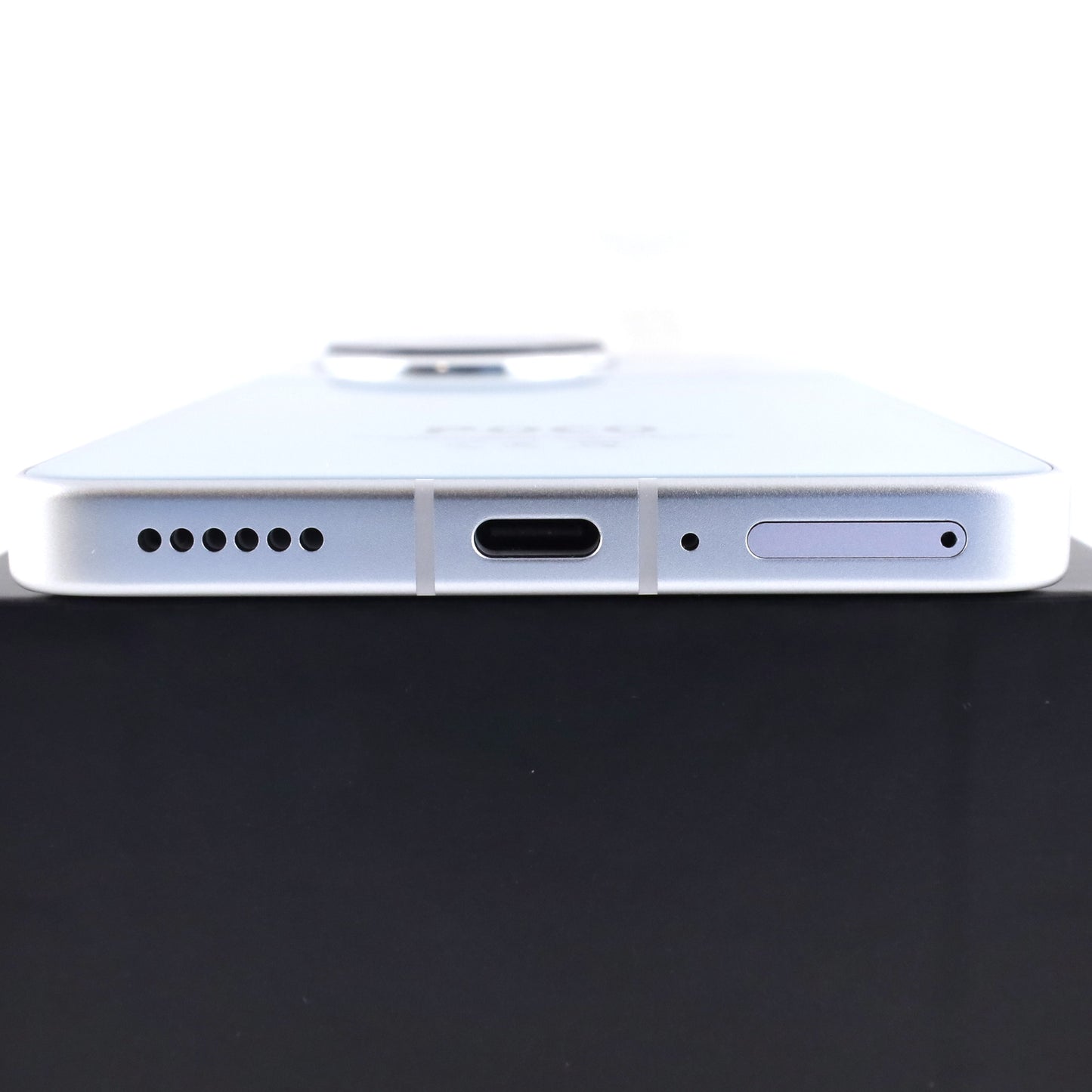Aランク POCO F7 Pro 12/256GB Silver 24117RK2CG 国内Simフリー【90日保証】