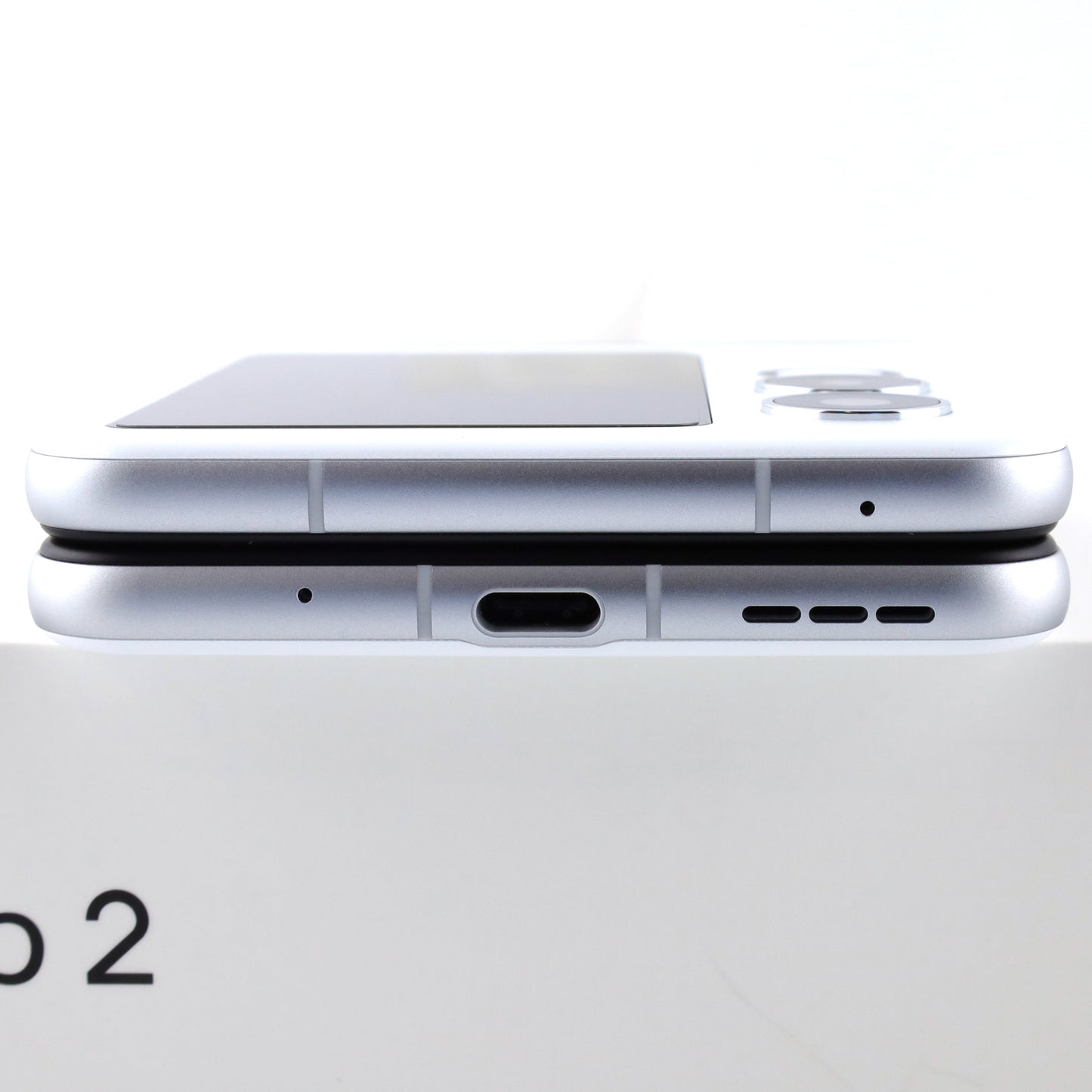 C+ランク  nubia Flip 2 6/128GB white A404ZT ワイモバイル版【30日保証】