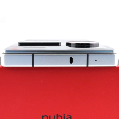 C+ランク nubia Z60 Ultra 12/256GB Silver NX721J グローバル版【90日保証】