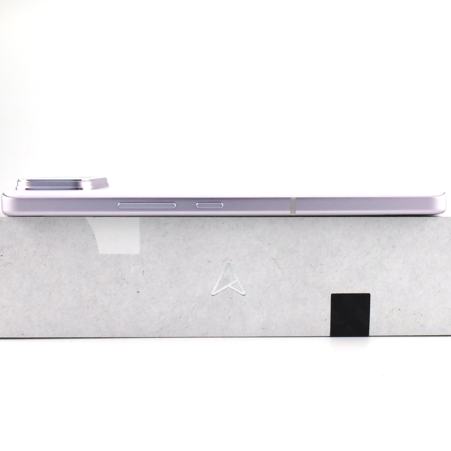 C++ランク ASUS Zenfone 12 Ultra 12/256GB サクラホワイト ZF12U-WH12S256 国内版【90日保証】