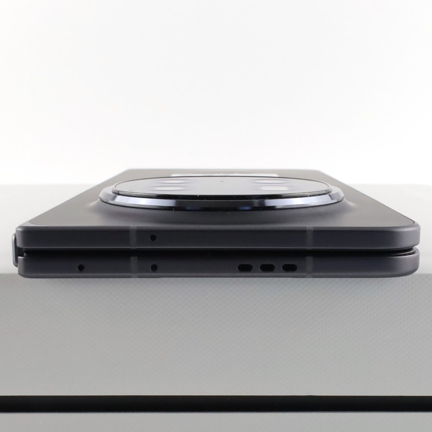 C-ランク OPPO Find N5 16/512GB CosmicBlack CPH2671 グローバル版【90日保証】