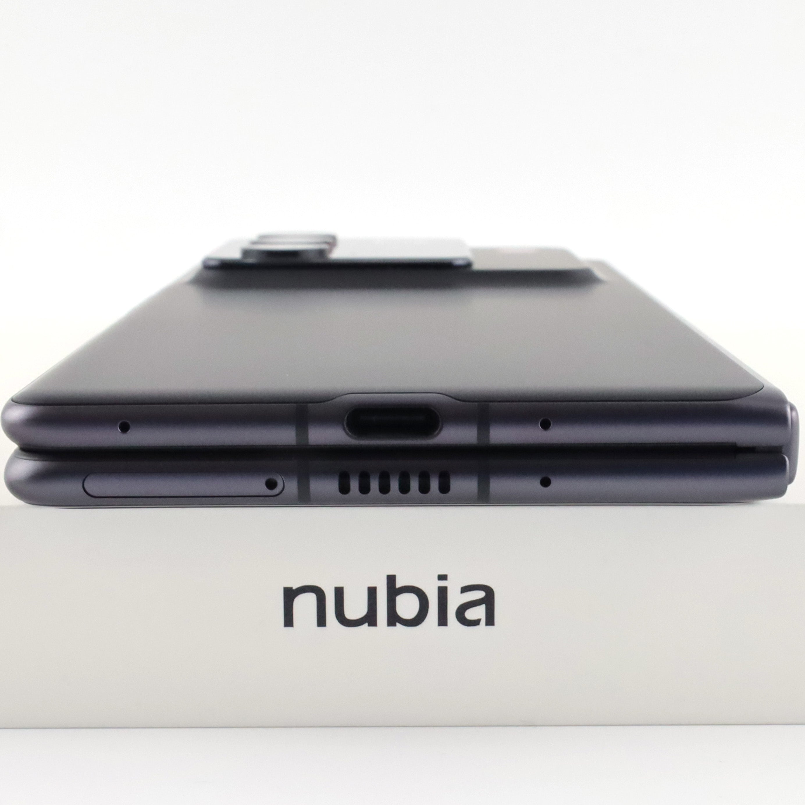 A-ランク nubia Fold 12/256GB ブラック A502ZT Y!mobile版【30日保証