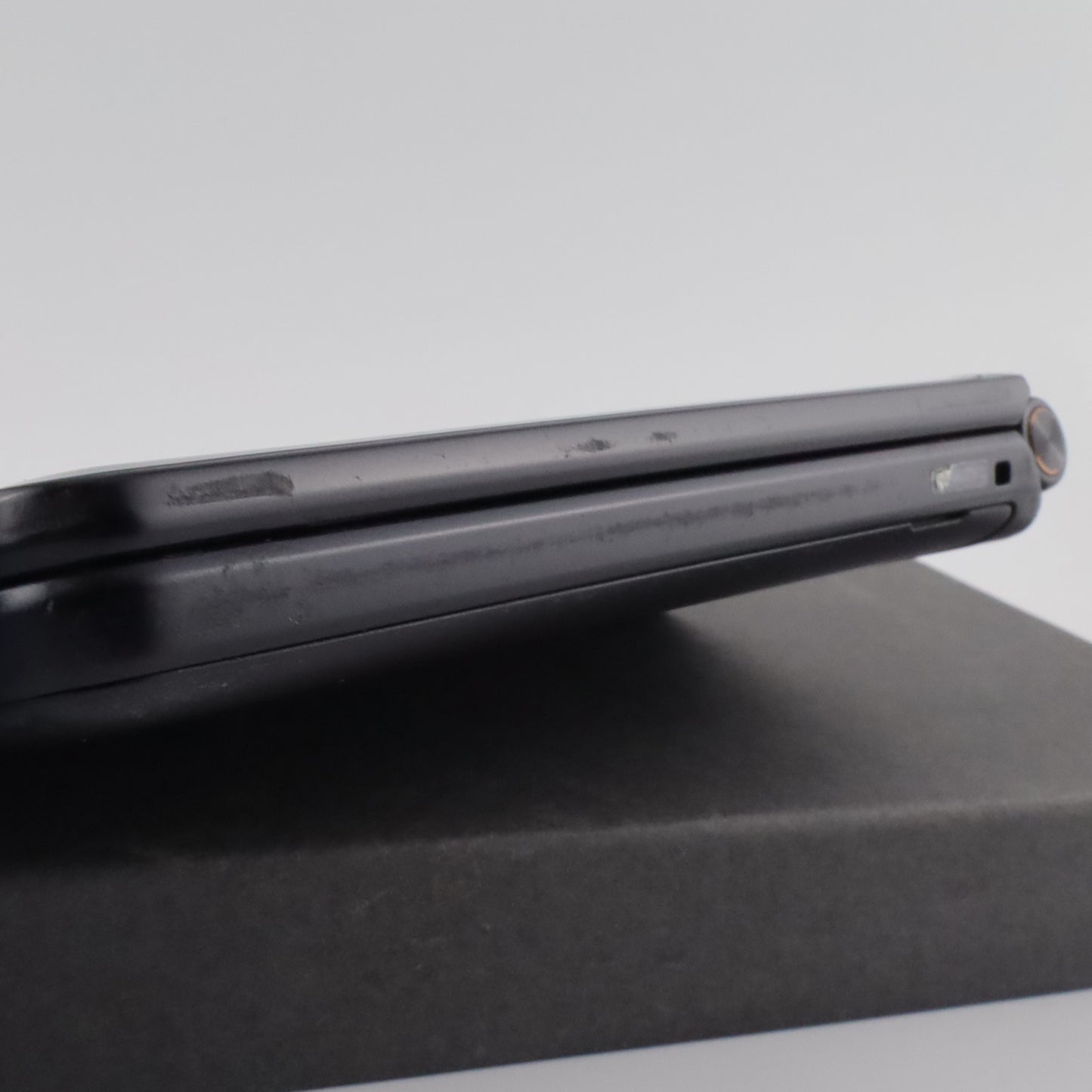 Dランク Galaxy Folder2 16GB Black SM-G160N 韓国版【90日保証】
