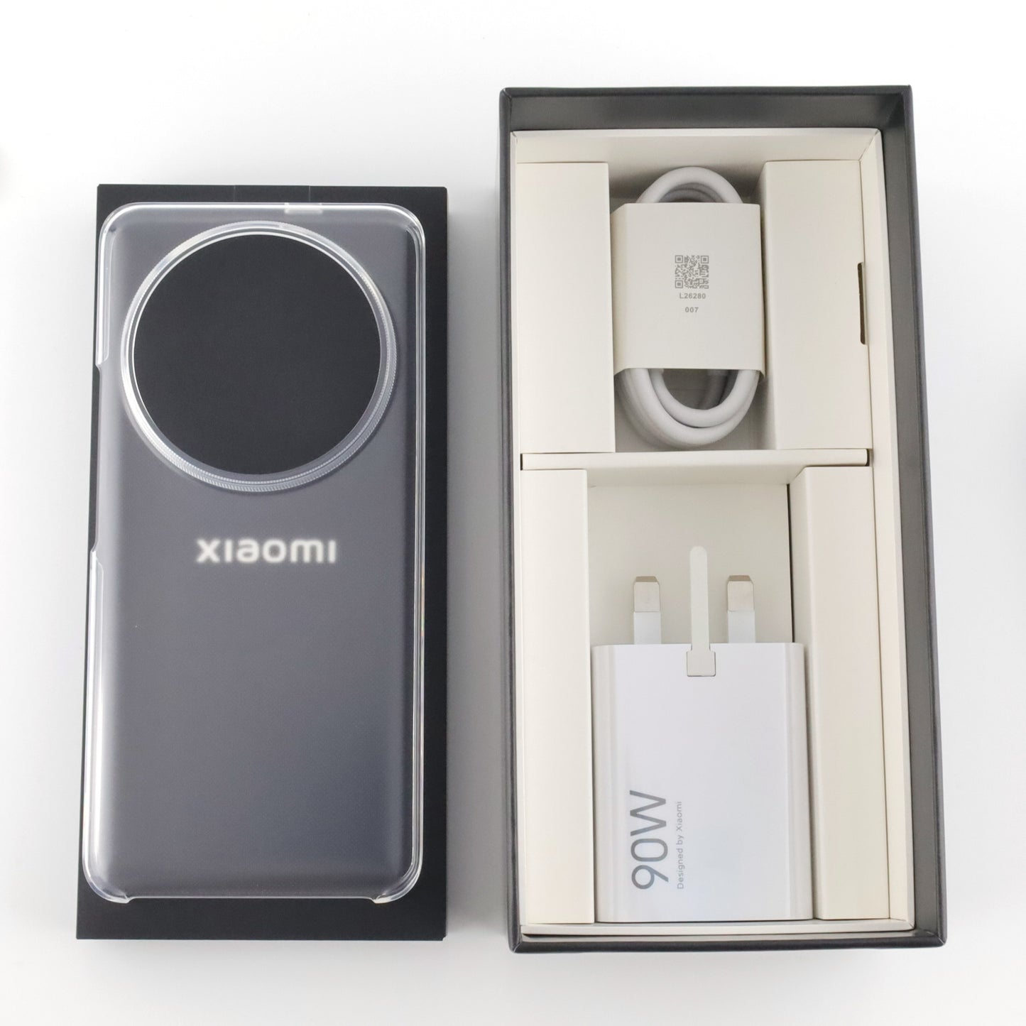 B+ランク- Xiaomi 14 Ultra 16/512GB White 24030PN60G グローバル版【90日保証】