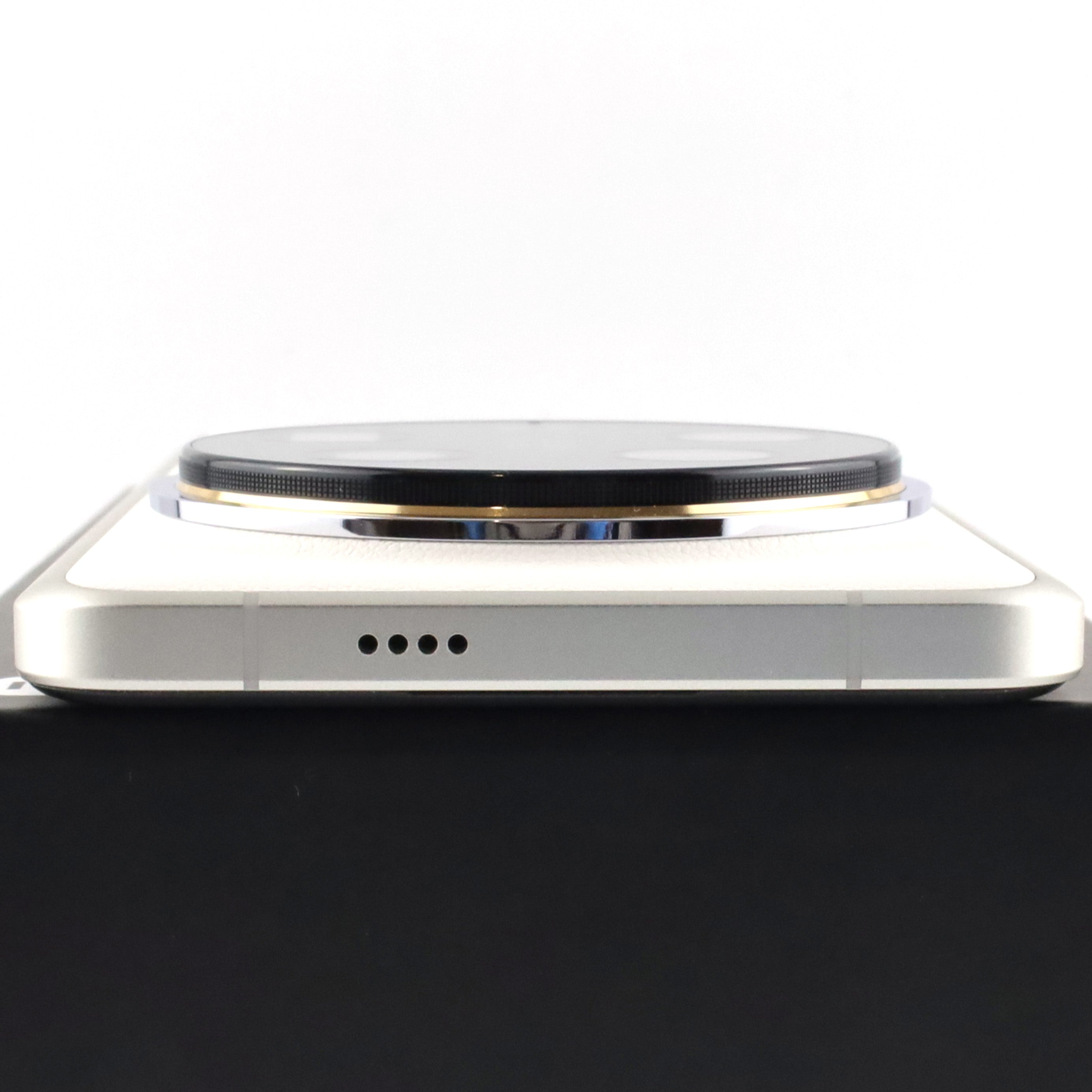 B+ランク- Xiaomi 14 Ultra 16/512GB White 24030PN60G グローバル版