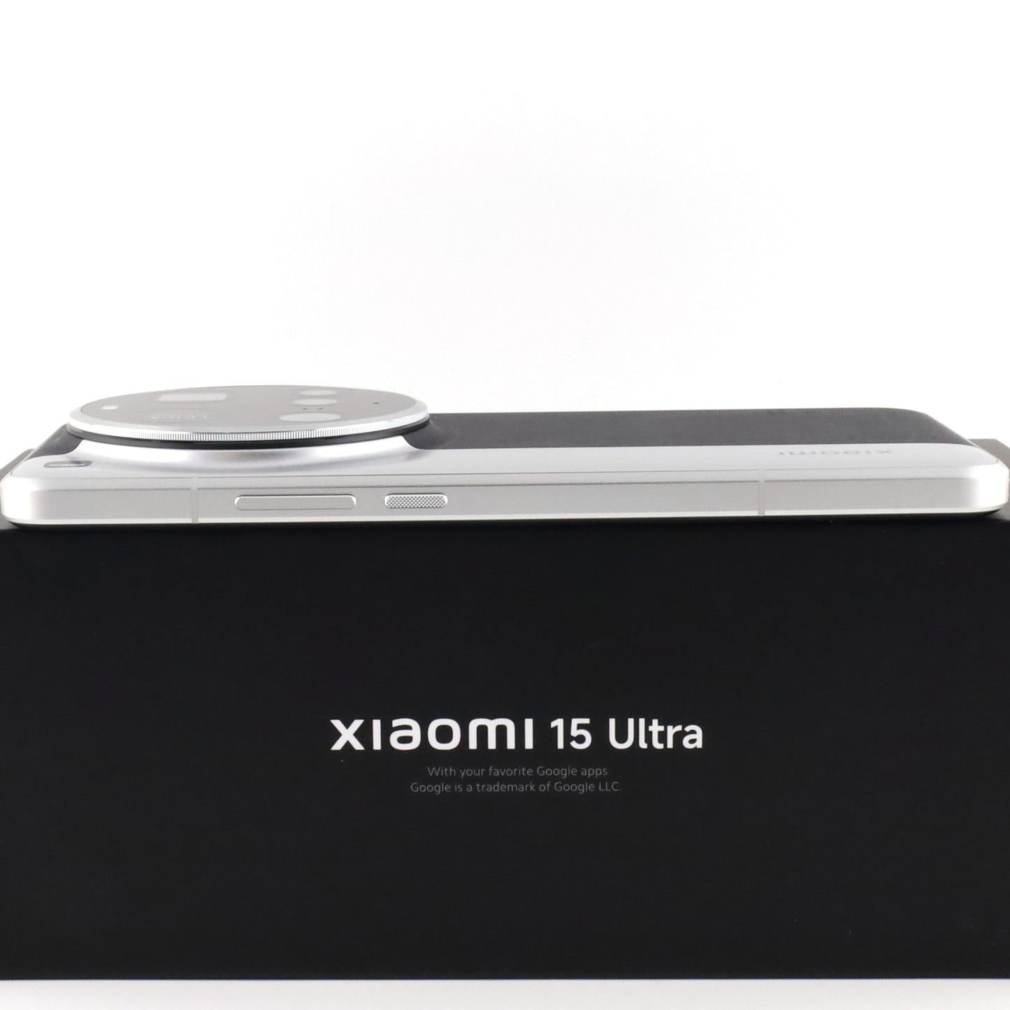 A-ランク Xiaomi 15 Ultra 16/512GB SilverChrome 25010PN30G 国内版【90日保証】