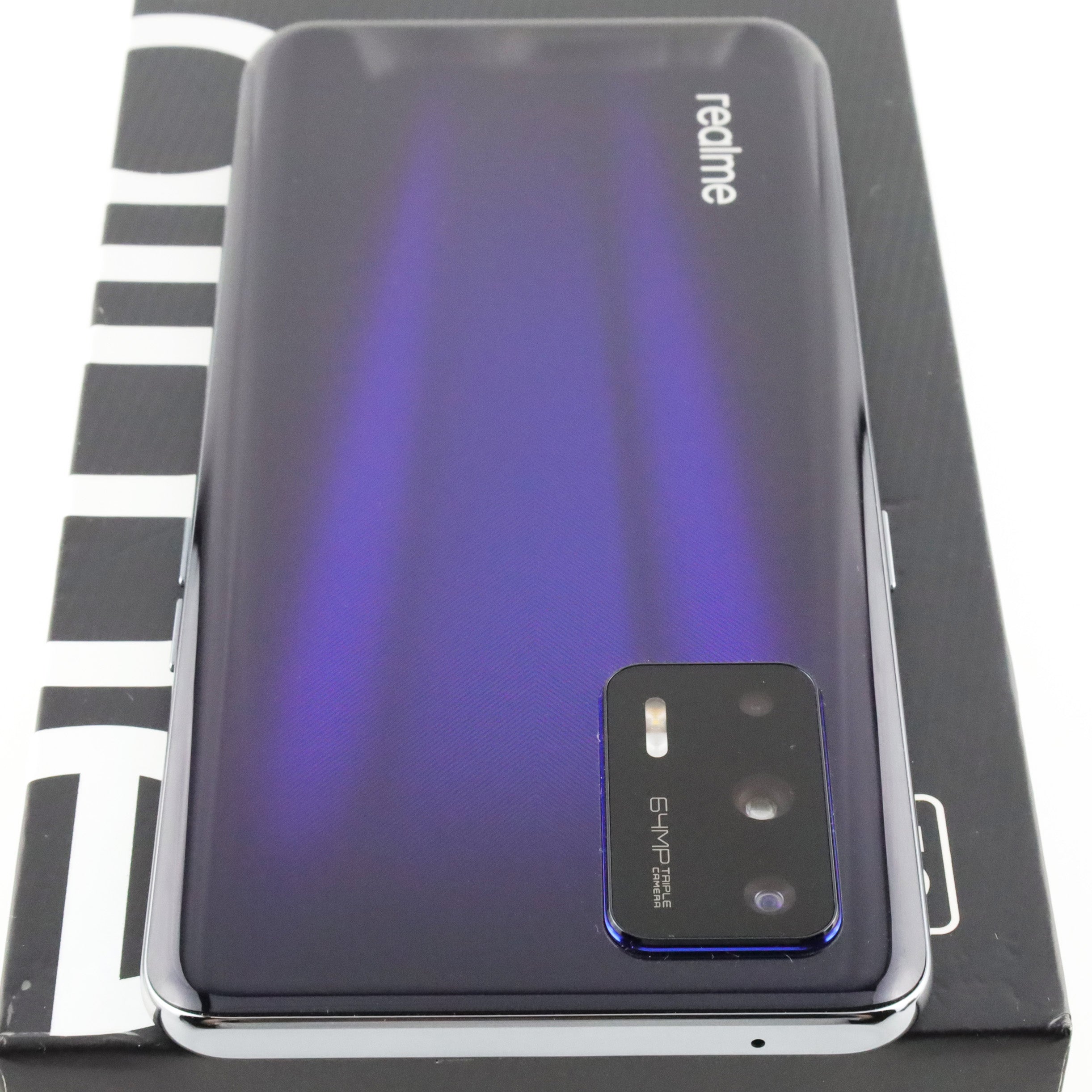 【新品未開封】Realme GT 5G 中国版 ブルー 128GB/8GB A-ランク realme GT 8/128GB Blue CN RMX2202 中国版【90日保証