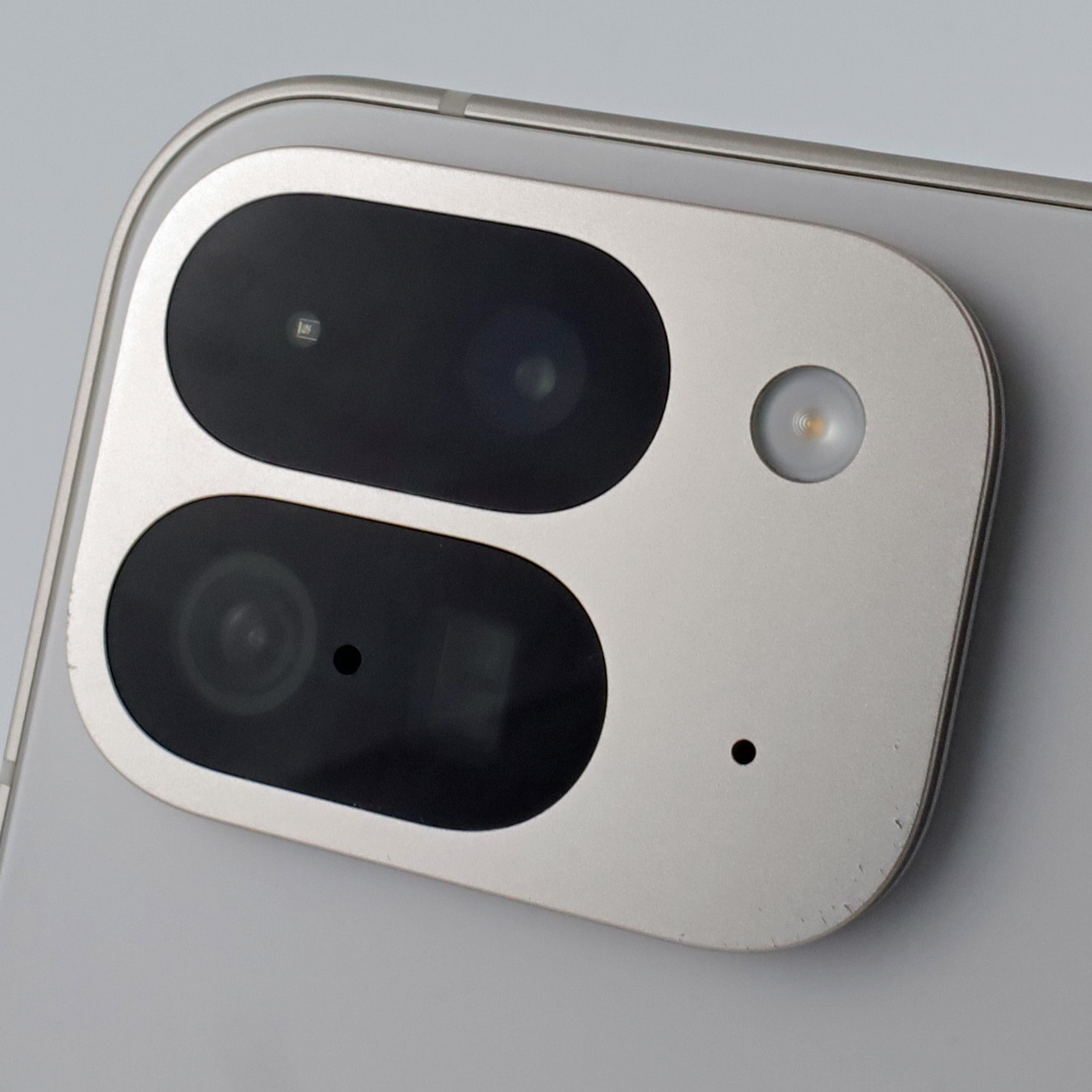 C+ランク Google Pixel 9 Pro Fold 256GB Porcelain GGH2X グローバル