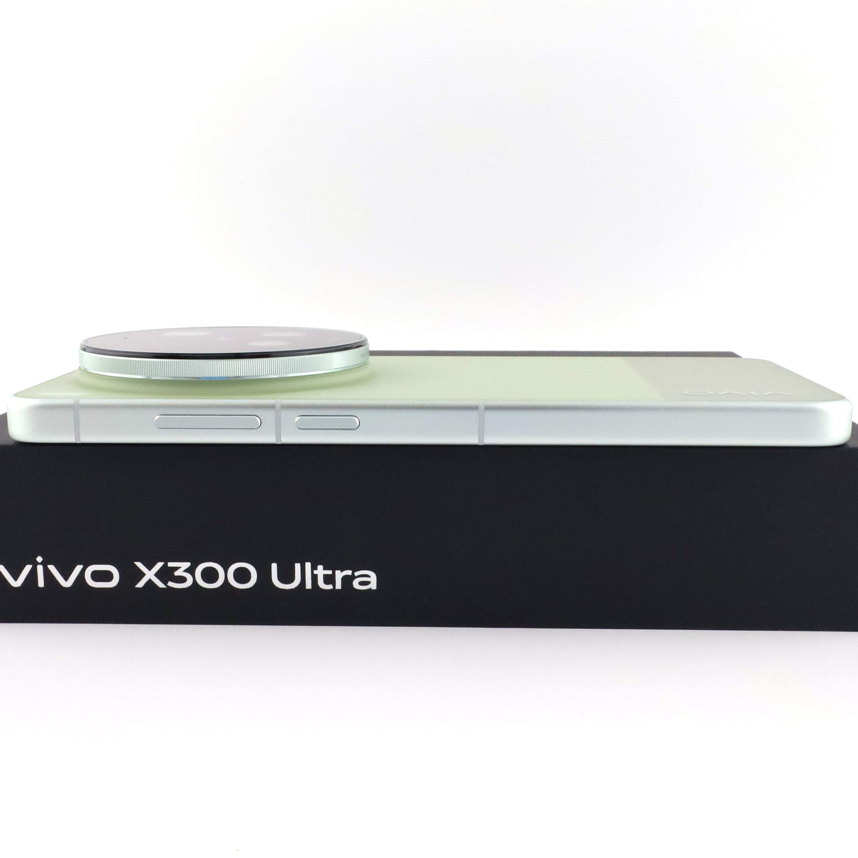 A-ランク vivo X300 Ultra 12/256GB Green V2547A 中国版【90日保証