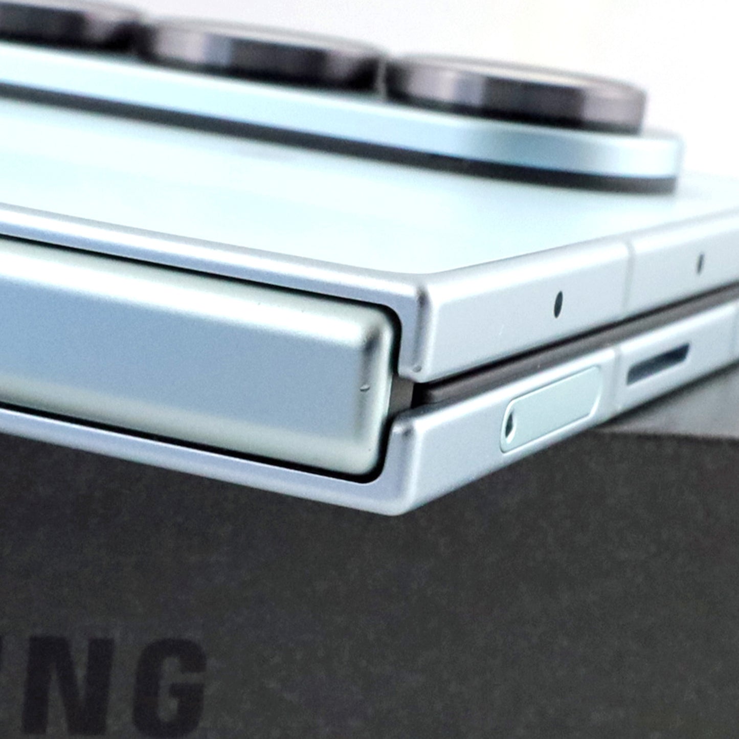 A-ランク Galaxy Z Fold7 12/256GB Mint SM-F966Q 国内Simフリー版【30日保証】