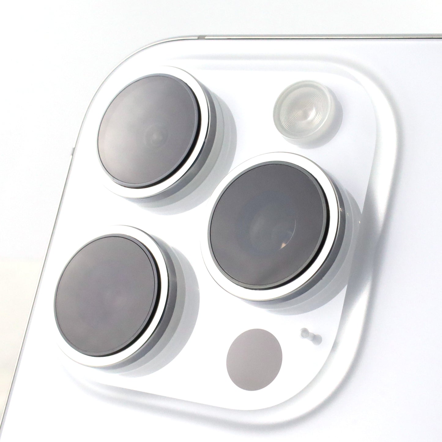 B+ランク iPhone 16 Pro 256GB WhiteTitanium A3294 MYLU3ZA/A 香港版【90日保証】