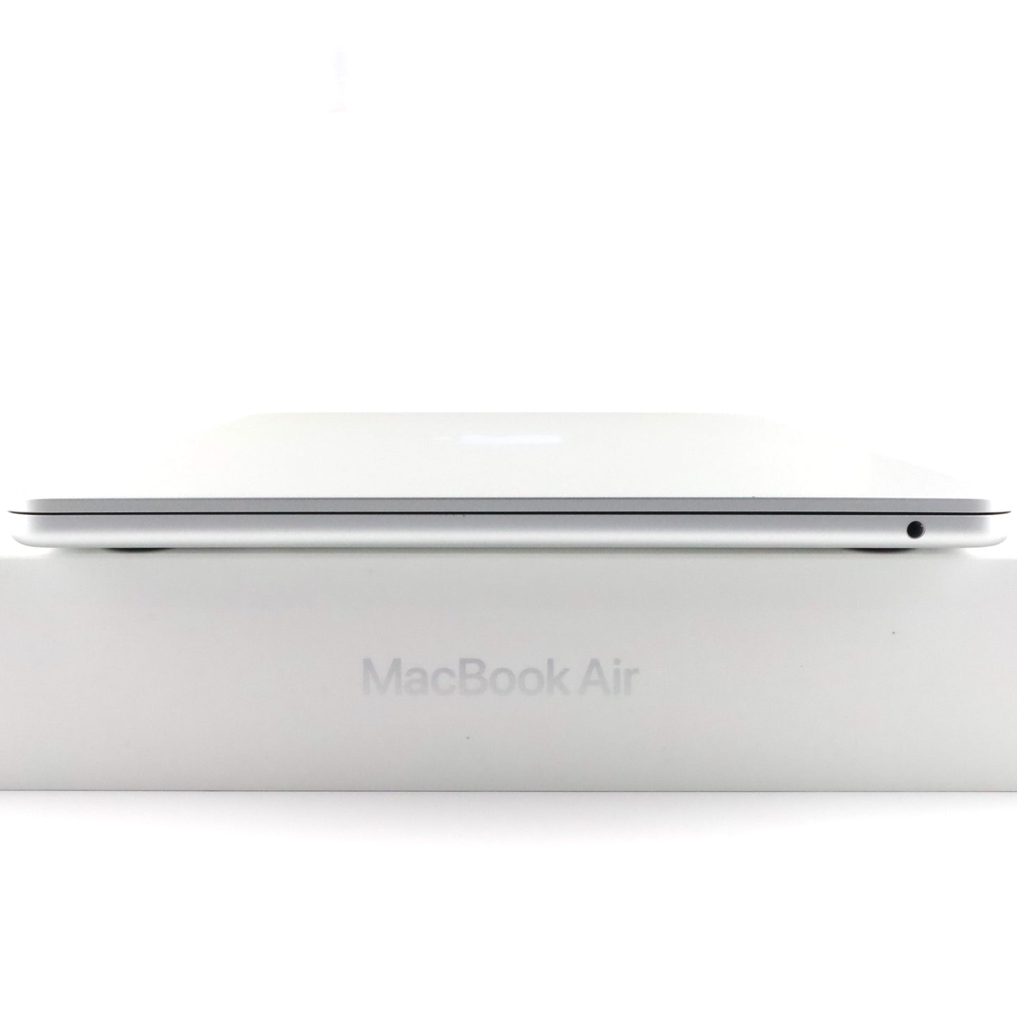 Cランク MacBook Air Liquid Retinaディスプレイ 13.6インチ M2チップ 2022 MLY03J/A 国内版【90日保証】