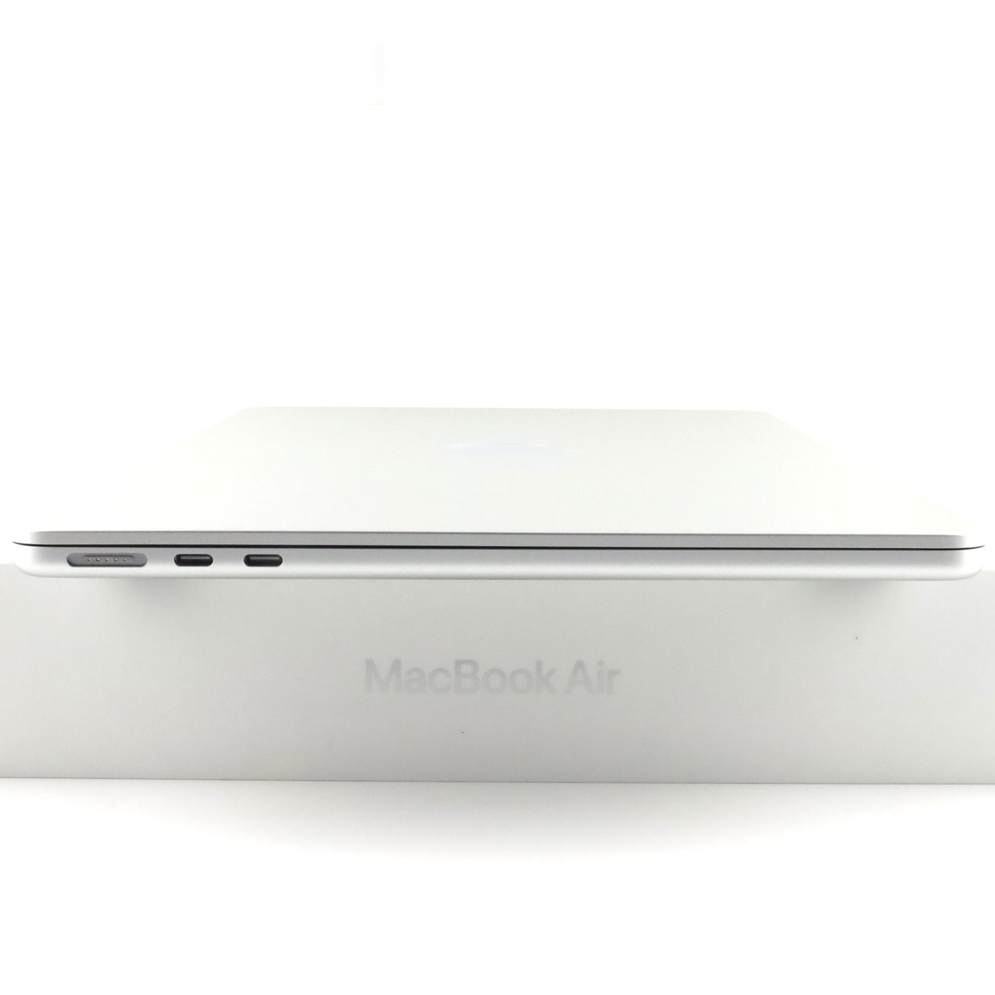 Cランク MacBook Air Liquid Retinaディスプレイ 13.6インチ M2チップ 2022 MLY03J/A 国内版【90日保証】