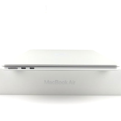 Cランク MacBook Air Liquid Retinaディスプレイ 13.6インチ M2チップ 2022 MLY03J/A 国内版【90日保証】