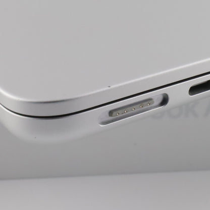 Cランク MacBook Air Liquid Retinaディスプレイ 13.6インチ M2チップ 2022 MLY03J/A 国内版【90日保証】
