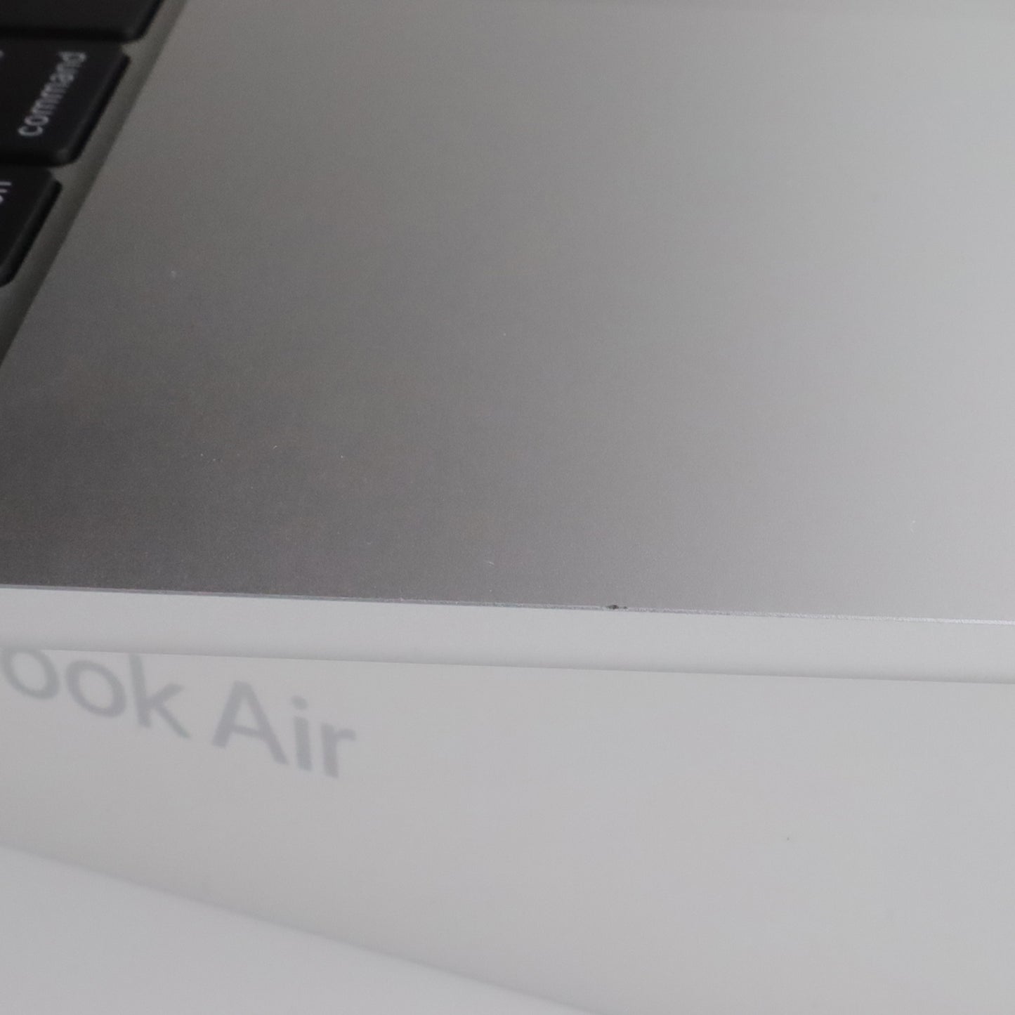 Cランク MacBook Air Liquid Retinaディスプレイ 13.6インチ M2チップ 2022 MLY03J/A 国内版【90日保証】