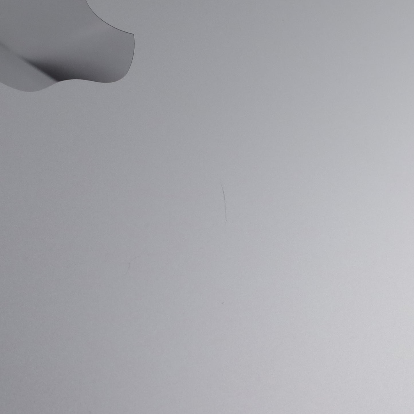 Cランク MacBook Air Liquid Retinaディスプレイ 13.6インチ M2チップ 2022 MLY03J/A 国内版【90日保証】
