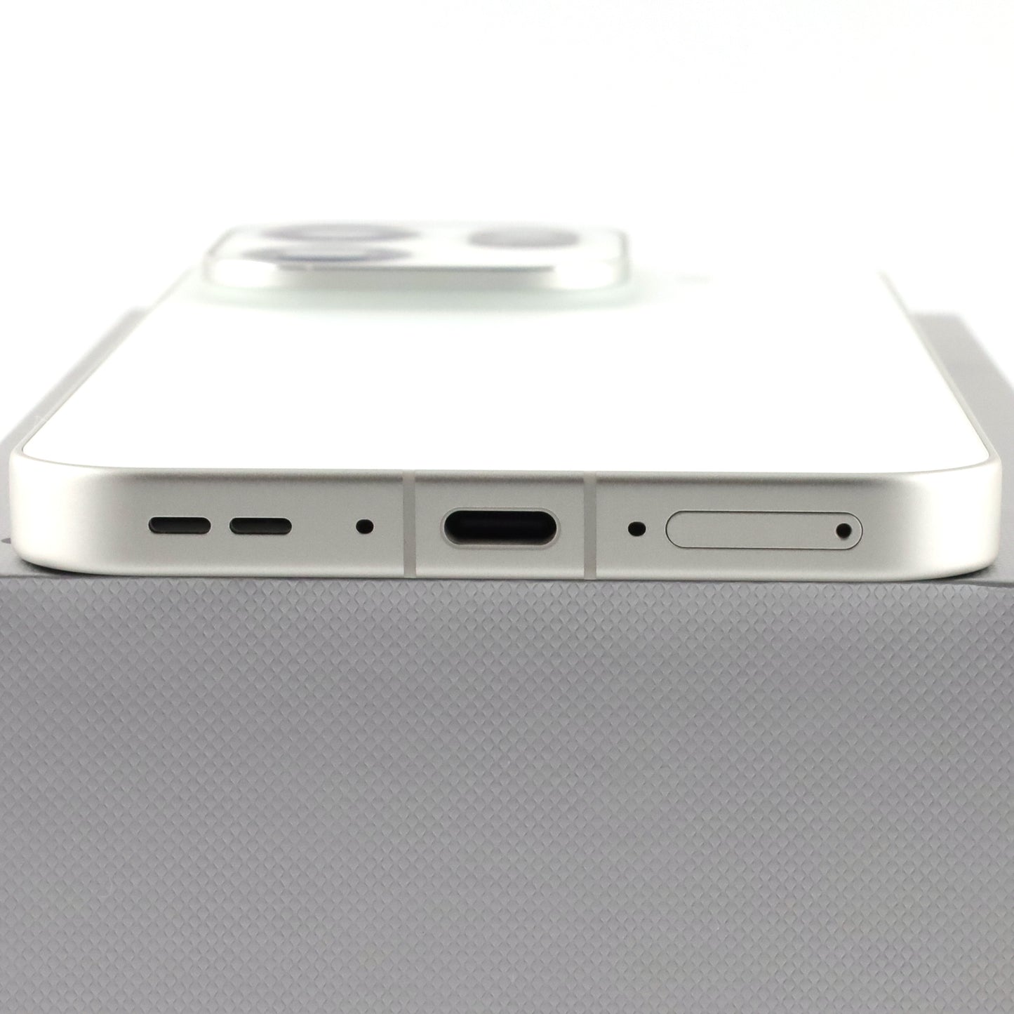 Aランク OPPO Find X9 Pro 16/512GB SilkWhite CPH2791 グローバル版 【90日保証】