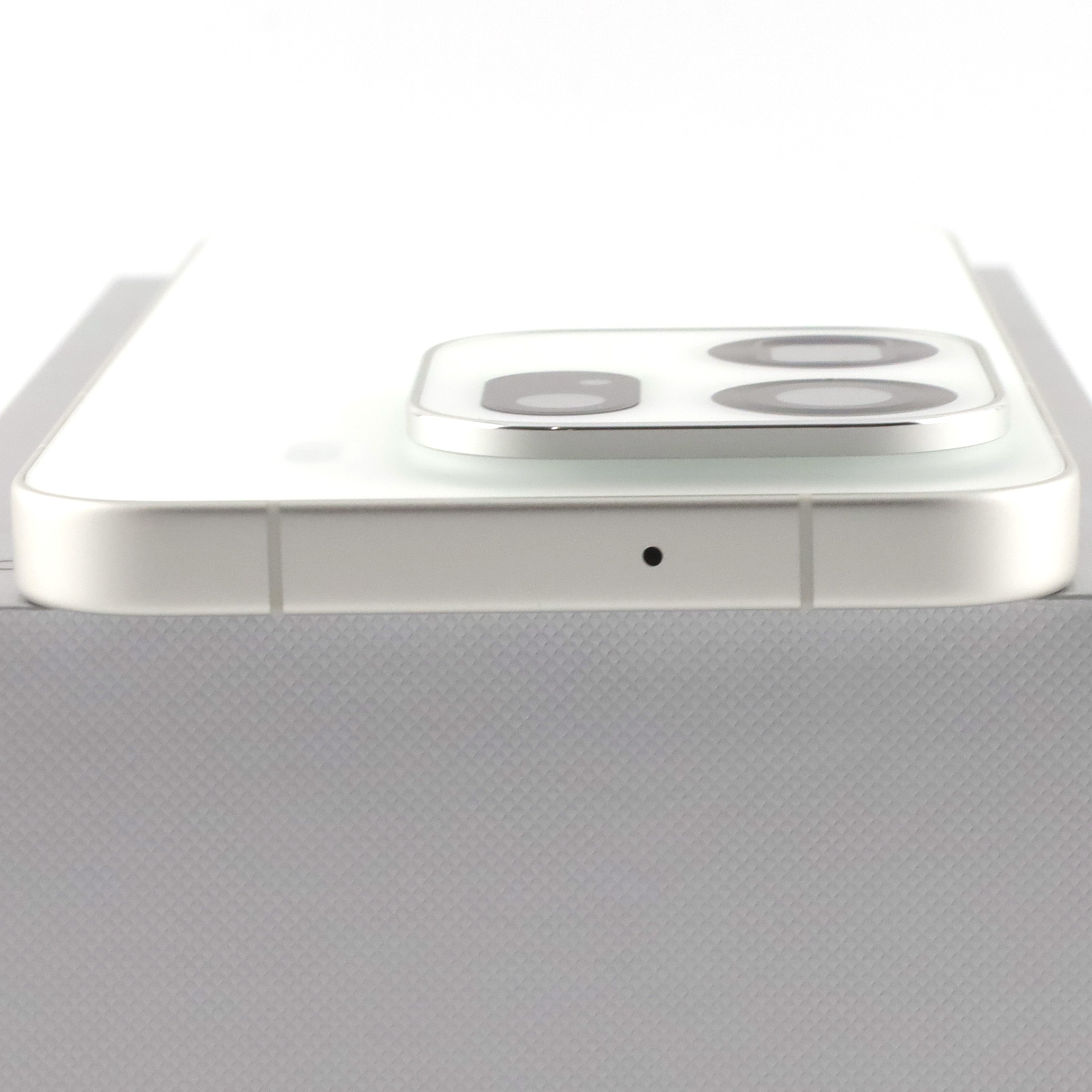 Aランク OPPO Find X9 Pro 16/512GB SilkWhite CPH2791 グローバル版