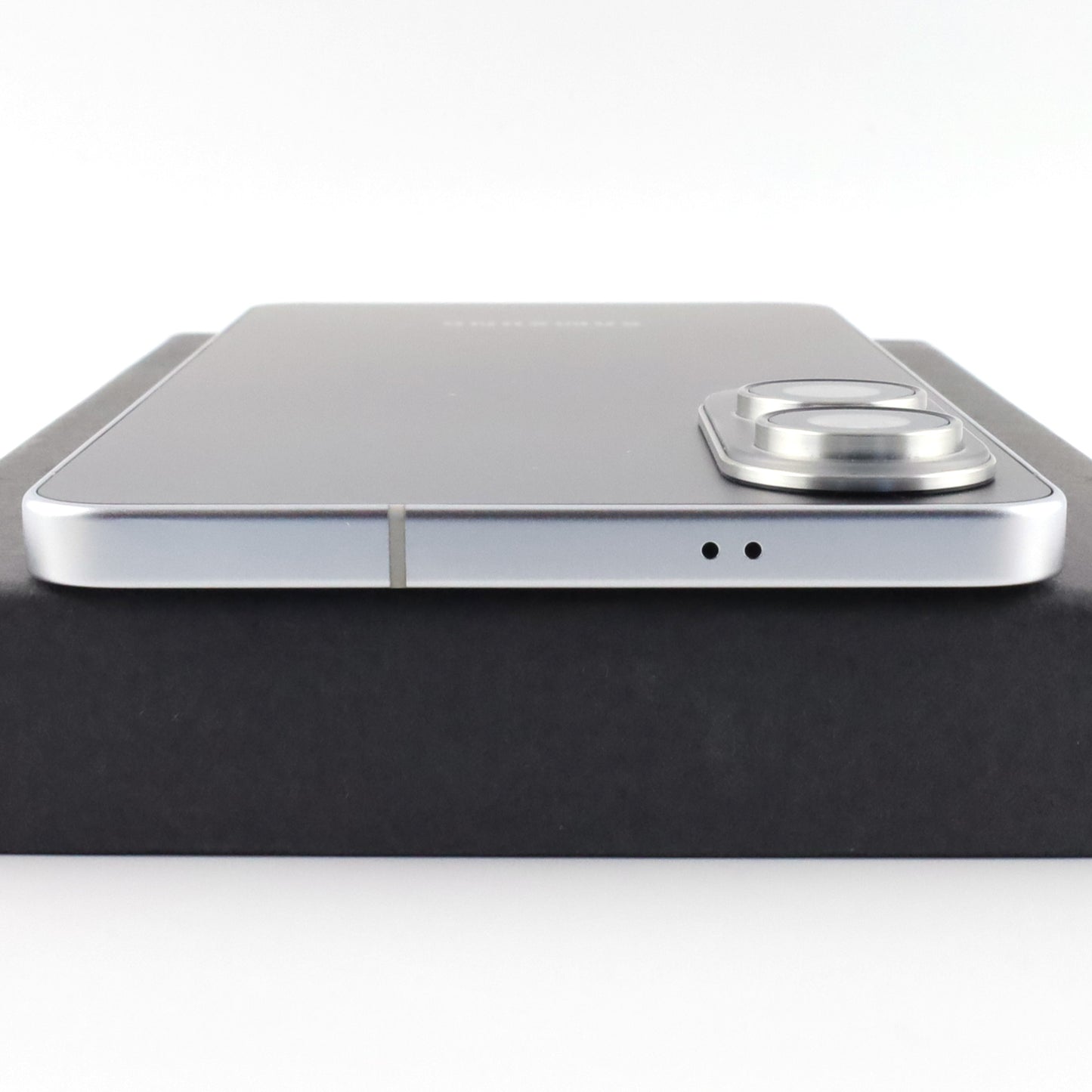 A-ランク Galaxy S25 Edge 12/256GB Silver SM-S937N 韓国キャリア版【90日保証】