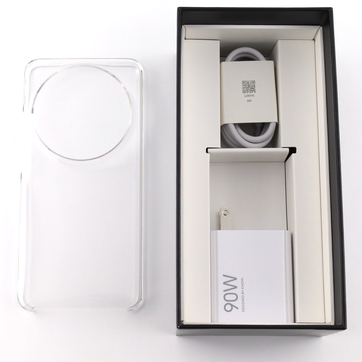 Aランク Xiaomi 15 Ultra 16/1024GB SilverChrome 25010PN30G 国内版【90日保証】