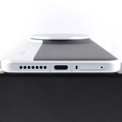 Aランク Xiaomi 15 Ultra 16/1024GB SilverChrome 25010PN30G 国内版【90日保証】