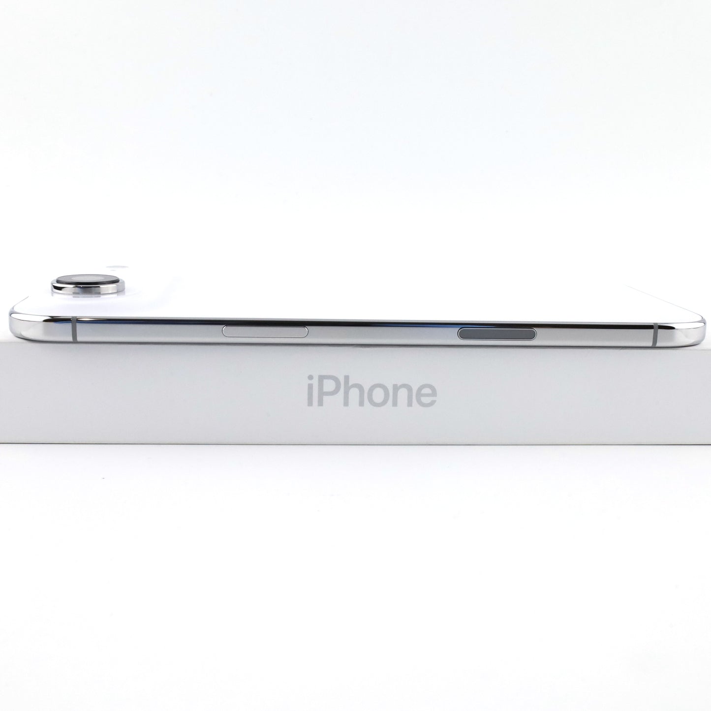 A-ランク iPhone Air 256GB CloudWhite A3516 MG284J/A 国内SB版 【90日保証】