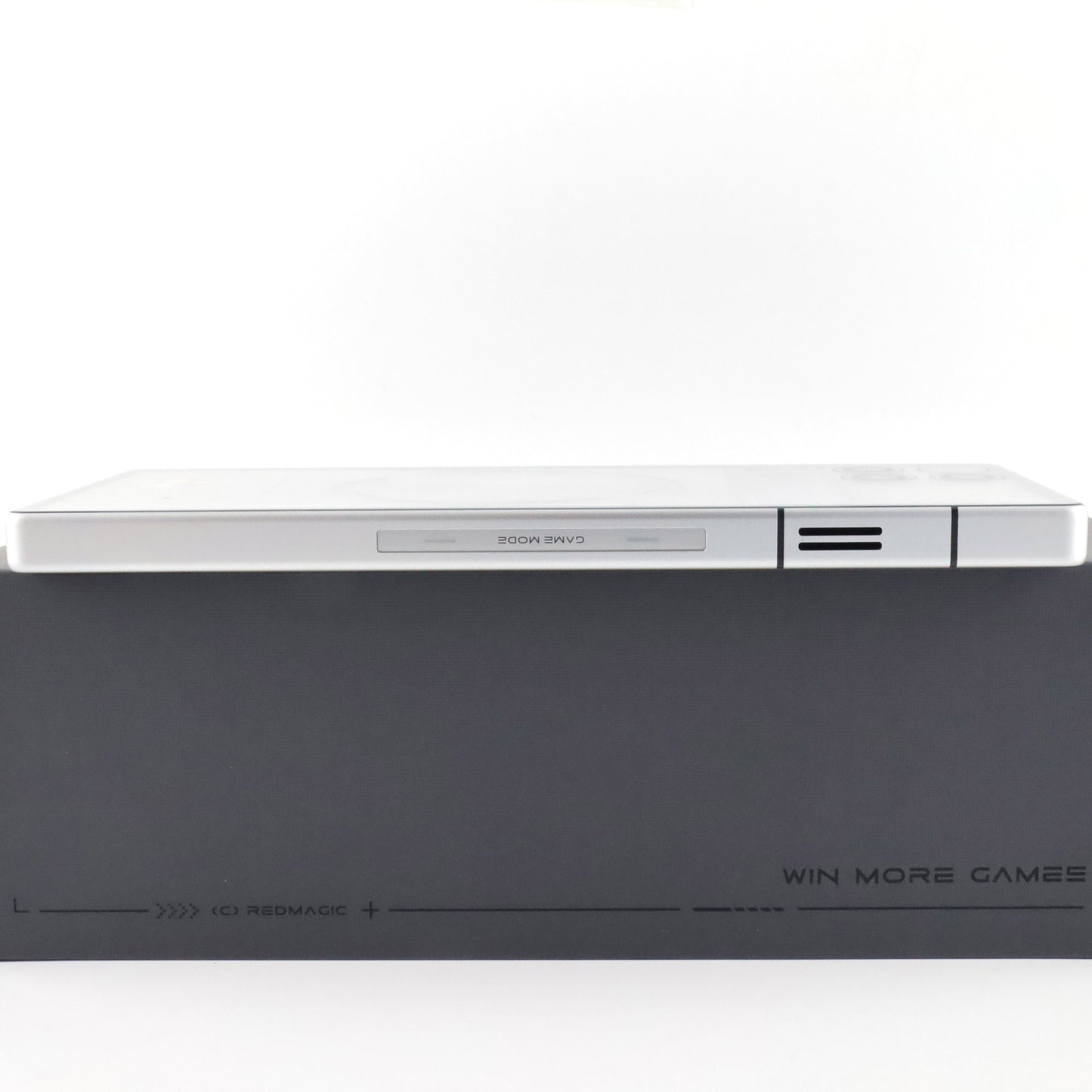 A-ランク REDMAGIC 11S Pro 16/512GB Subzero NX809J グローバル版 【90日保証】
