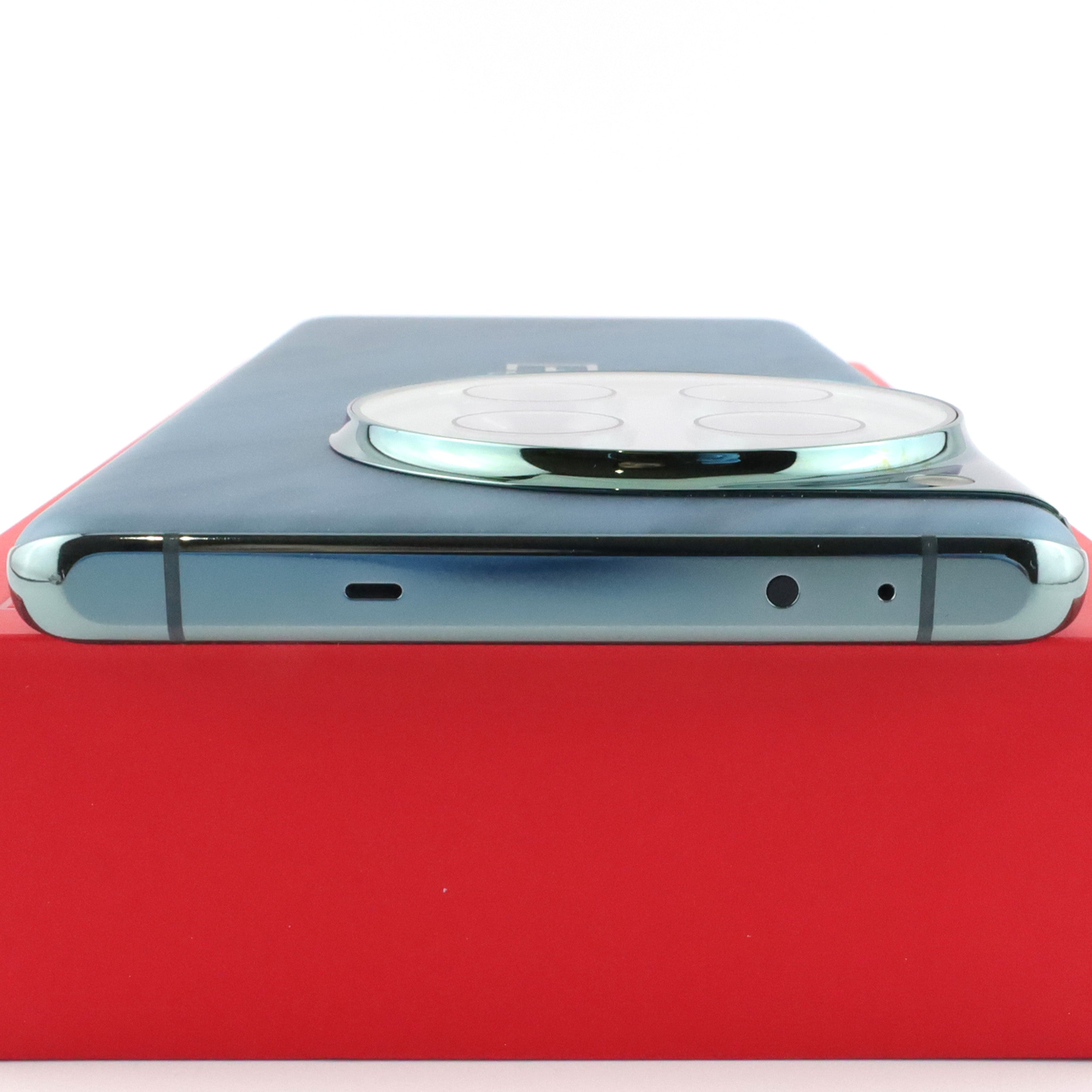 ジャンク OnePlus 12 16/512GB Emerald CPH2581 グローバル版【保証