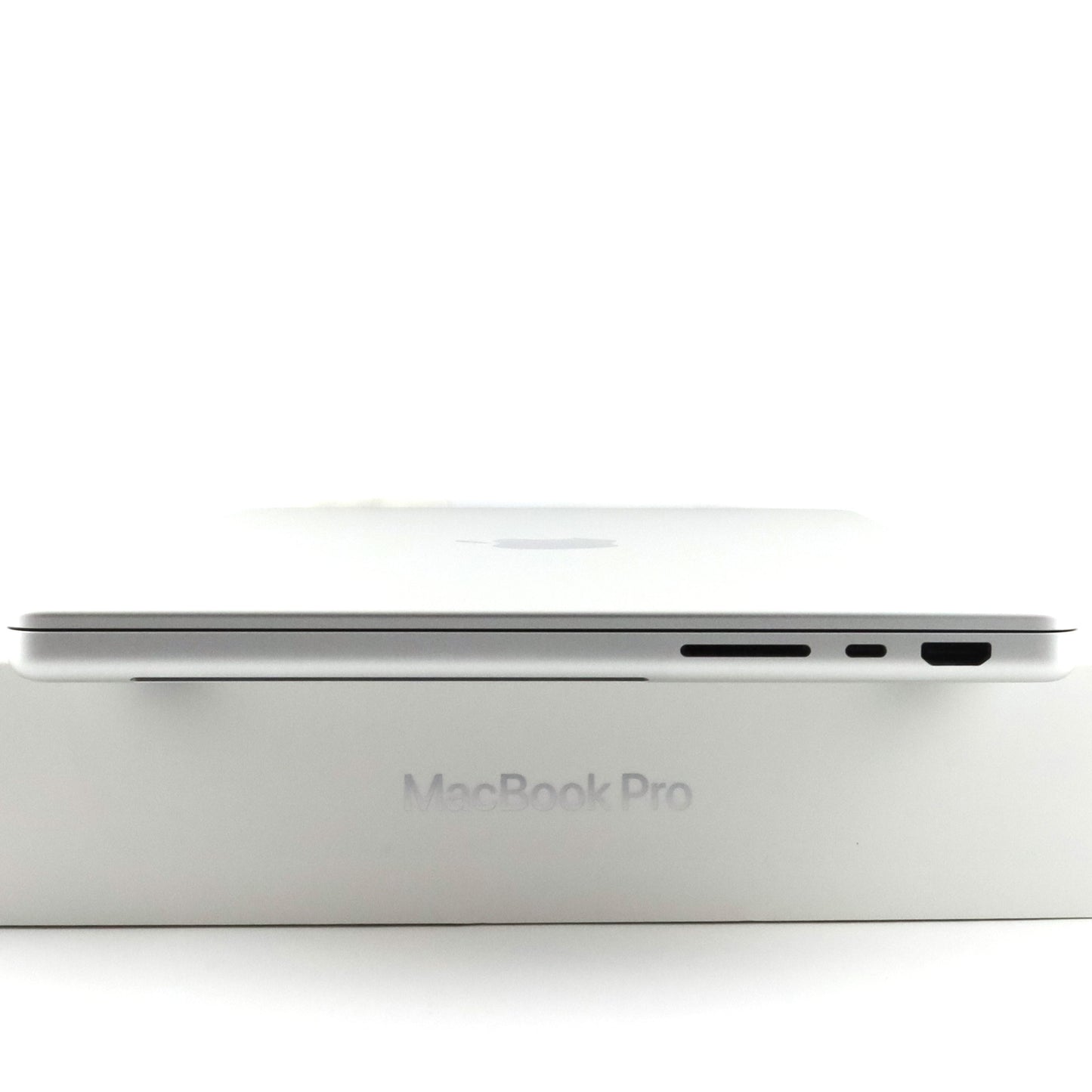 Bランク Apple MacBook Pro LiquidRetinaXDRディスプレイ 14.2インチ 16GB/1TB A2779 MPHJ3J/A 国内版【30日保証】