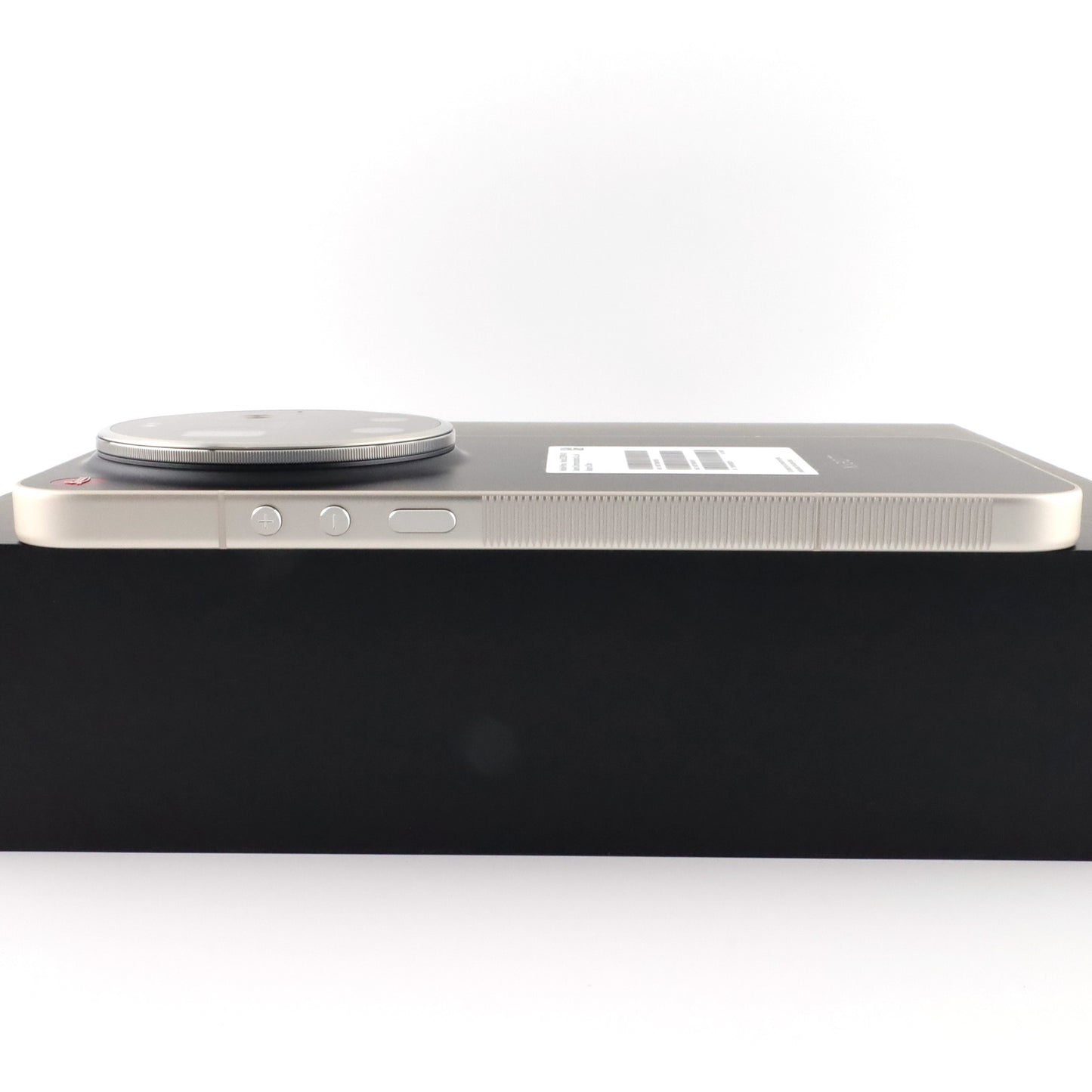 Aランク Leica Leitzphone powered by Xiaomi 16/1024GB Black 25128PNA1G 国内版【90日保証】