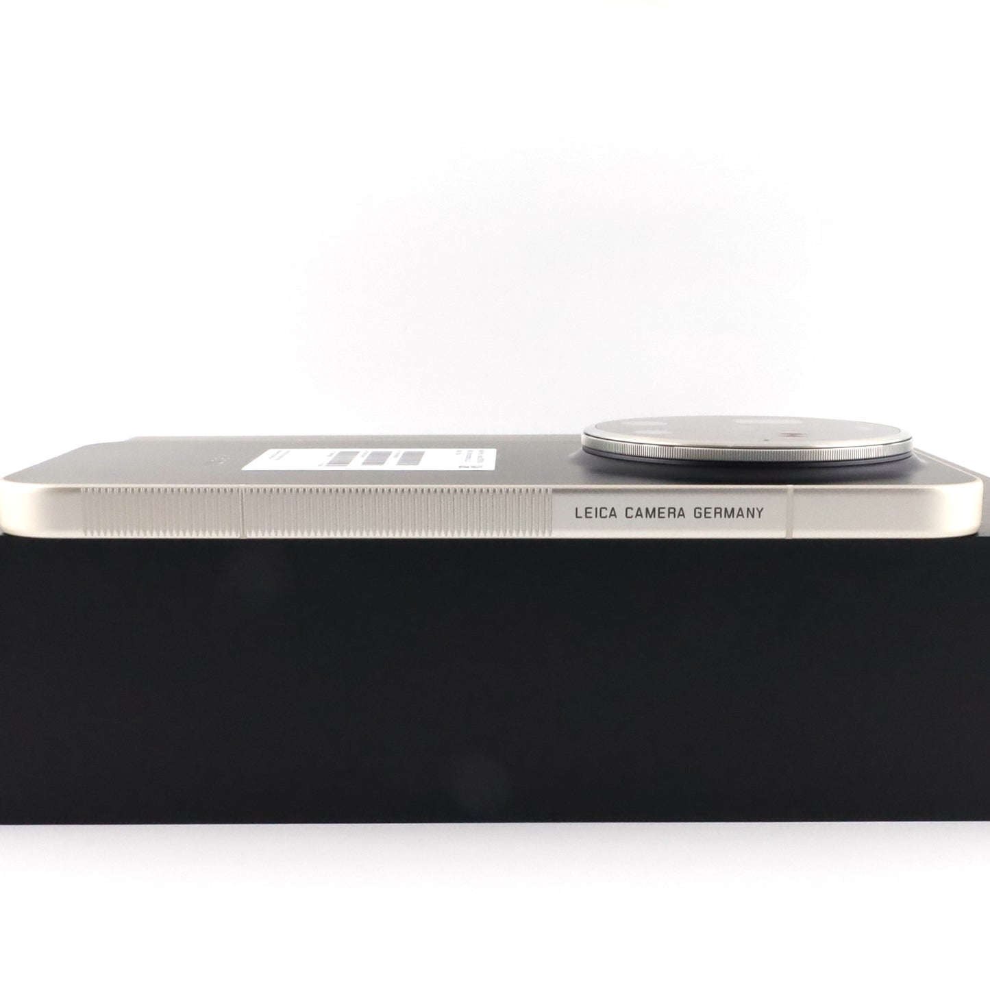 Aランク Leica Leitzphone powered by Xiaomi 16/1024GB Black 25128PNA1G 国内版【90日保証】