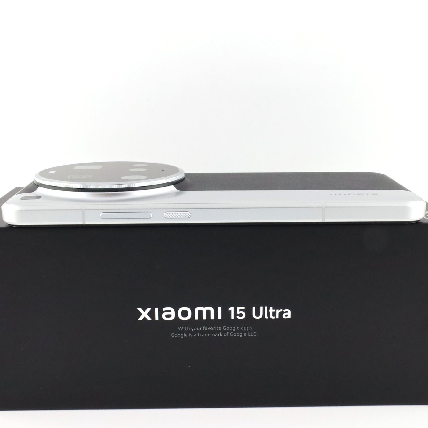 A-ランク Xiaomi 15 Ultra 16/512GB SilverChrome 25010ON30G 国内版【90日保証】