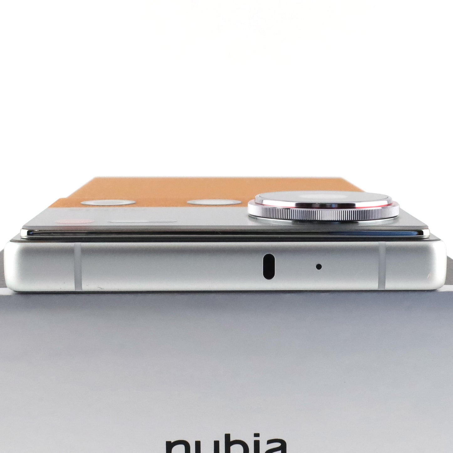 A-ランク nubia Z70S Ultra 16/512GB AntiqueBrown NX733J 国内版【90日保証】