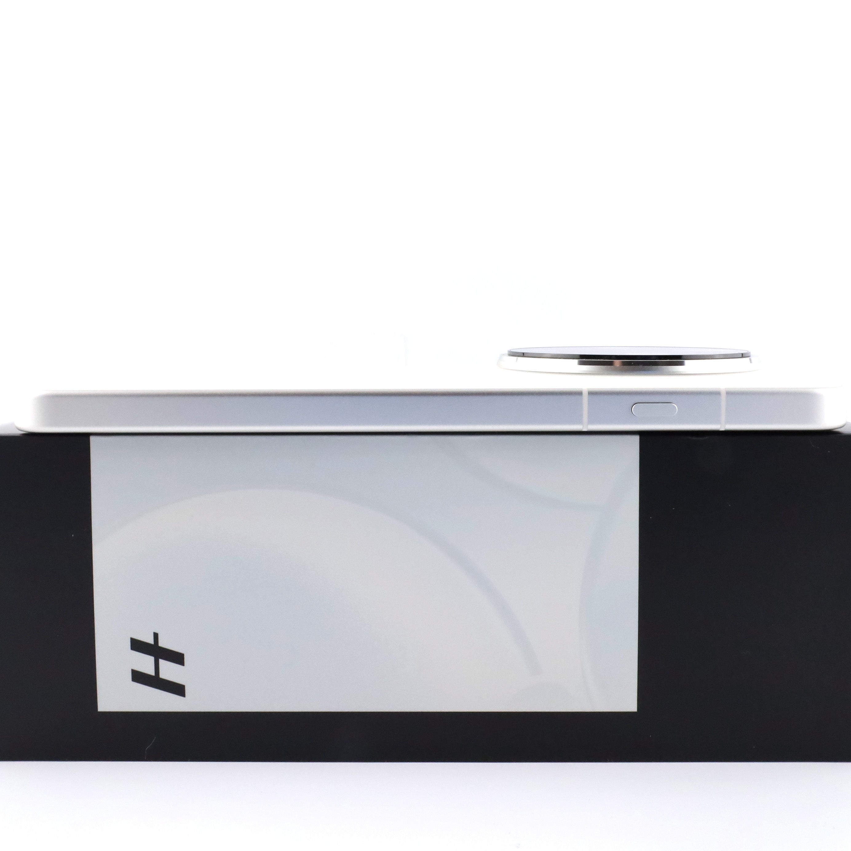 A-ランク OPPO Find X8 Ultra 衛星通信版 16GB/1TB White PKU110 中国