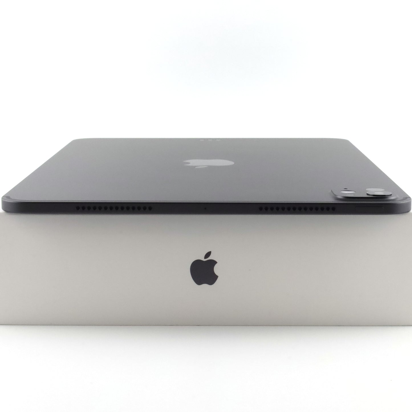 Aランク iPad Pro (M5) 11インチ Wi-Fi 256GB SpaceBlack A3357 MDWK4J/A 国内版【90日保証】