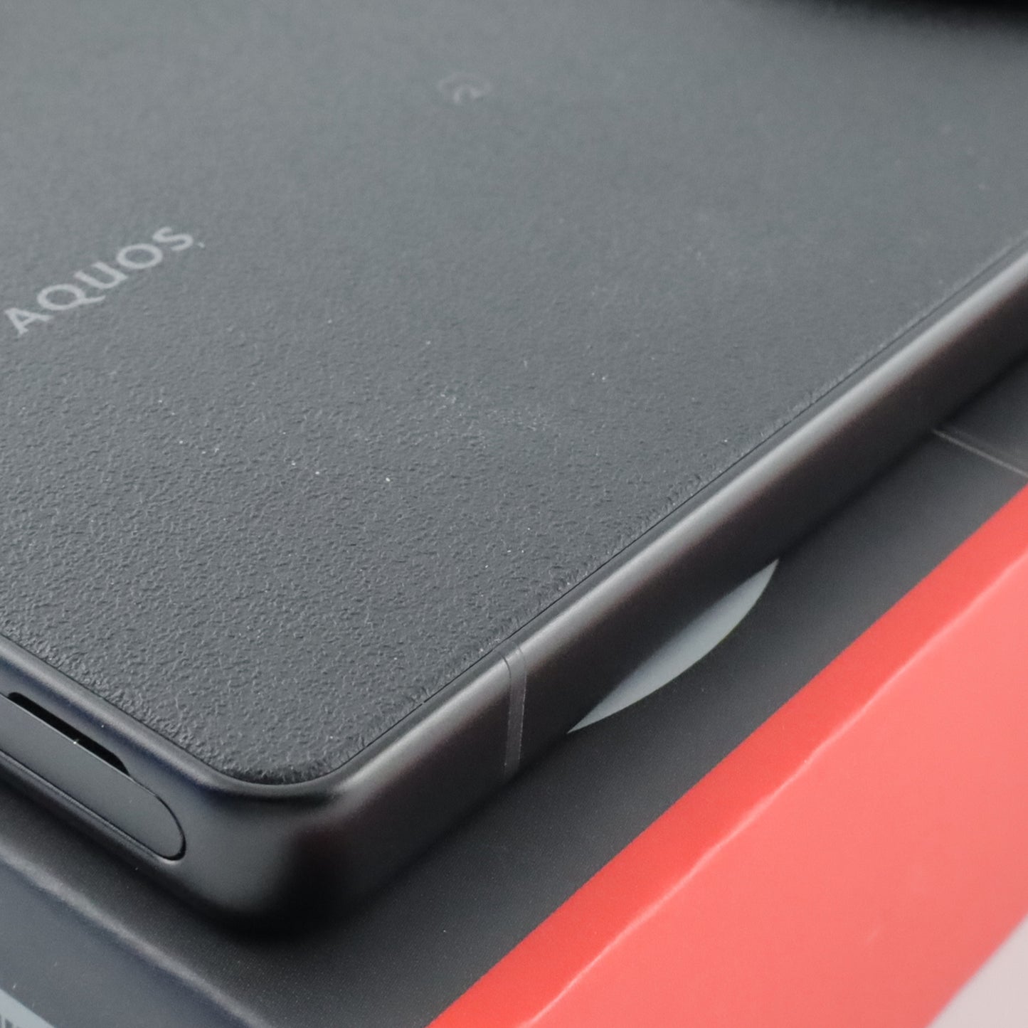 A-ランク AQUOS R9 pro 12/512GB Black SH-54E docomo版【90日保証】