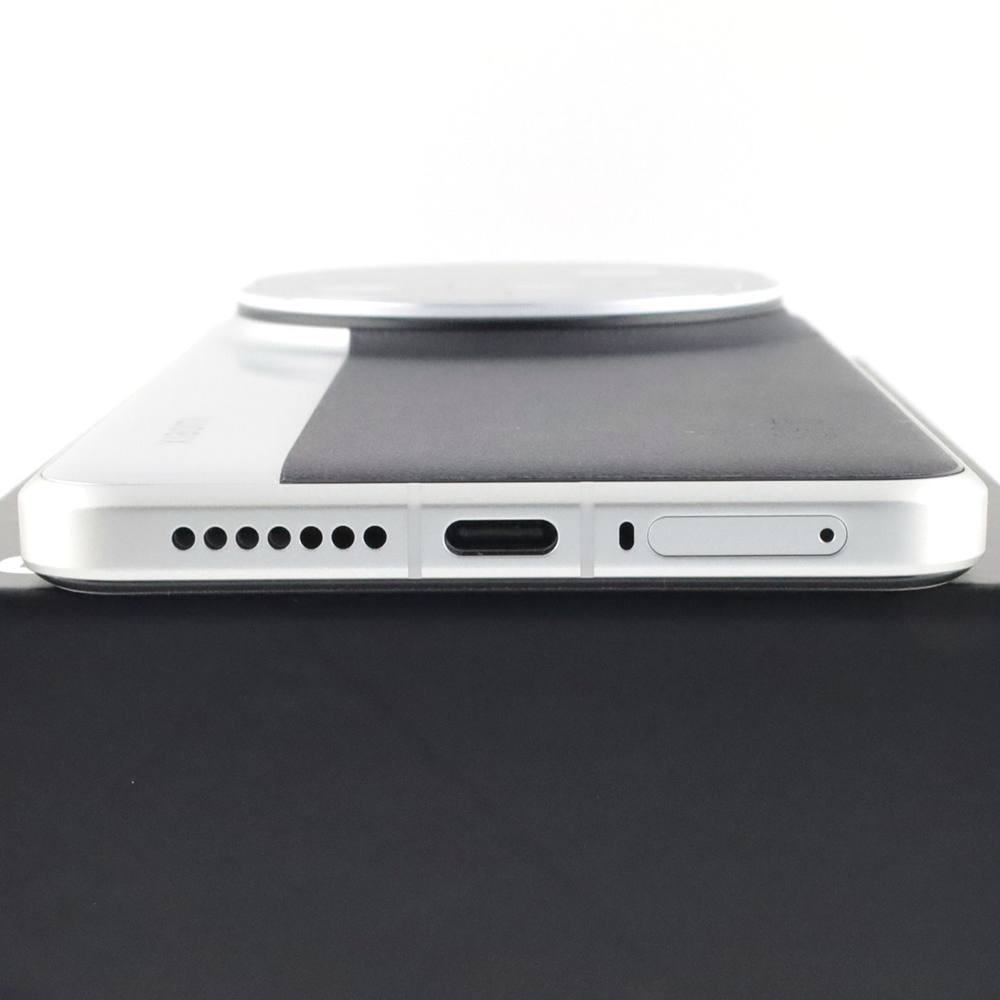 Aランク Xiaomi 15 Ultra 16/1024GB SilverChrome 25010PN30G 国内版【90日保証】