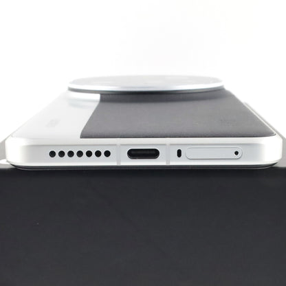Aランク Xiaomi 15 Ultra 16/1024GB SilverChrome 25010PN30G 国内版【90日保証】